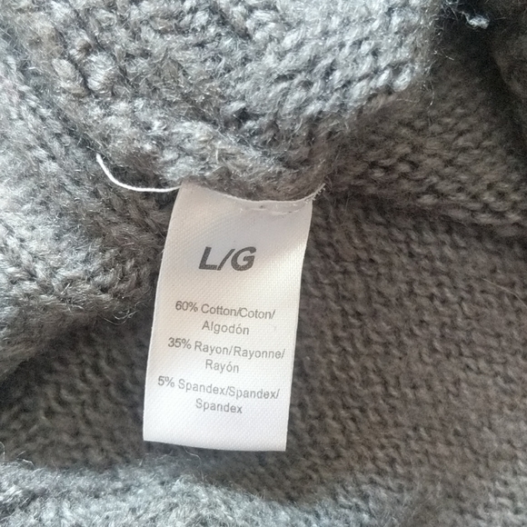 Ladies Sweater - Size L - Picture 3 of 6